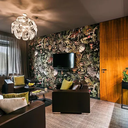 International Szálloda 4*