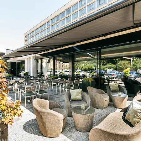Western Premier International 4*