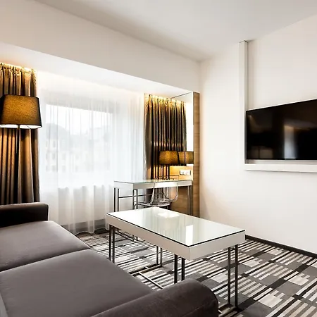 Western Premier International 4*
