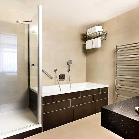 International Hotel 4*