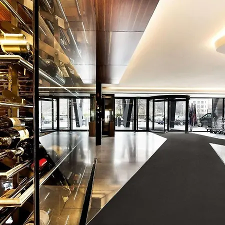 International Hotel 4*