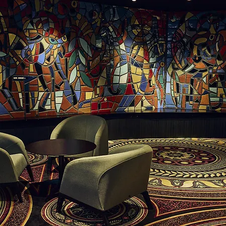 International Hotel