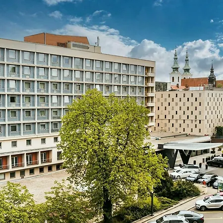 International 4* Brno
