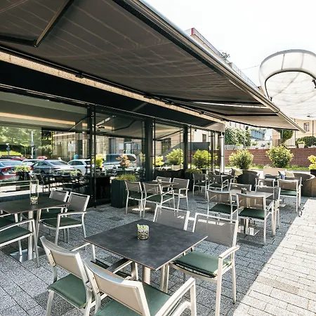 International Hotel 4*