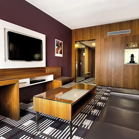Hotel International