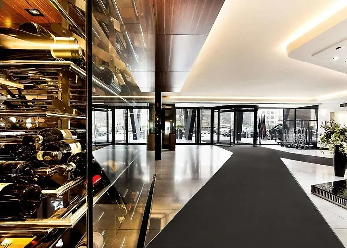 International Hotel 4*
