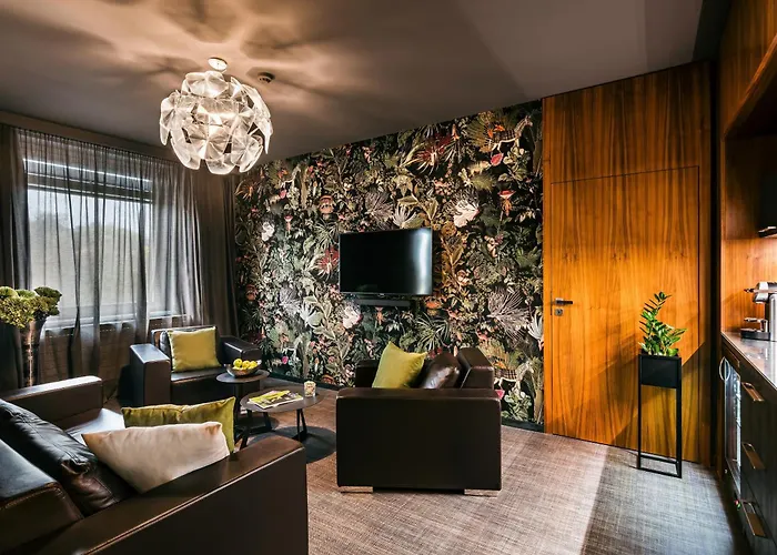International Hotel 4*